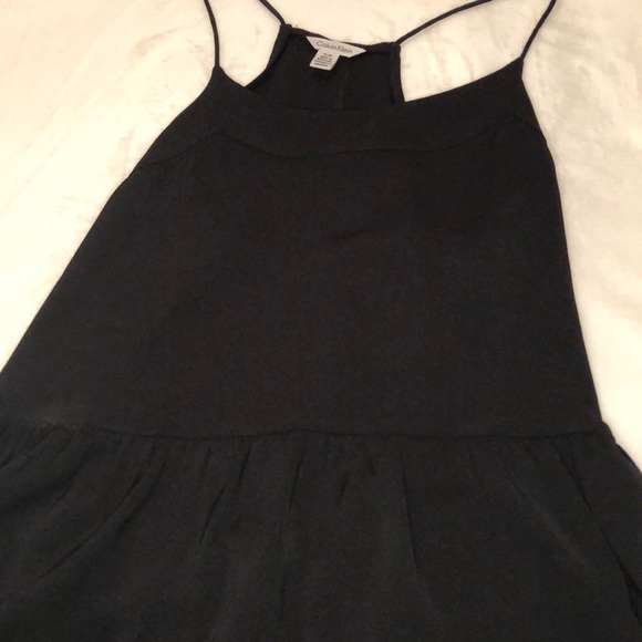 black blouse - Picture 2 of 3